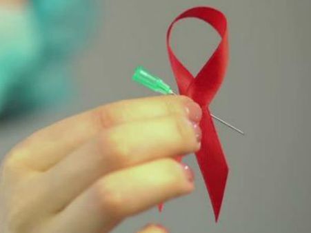 ప్రపంచ ఎయిడ్స్ డే రోజునే దారుణం...భార్యకు ఎయిడ్స్ ఇంజక్షన్ ఇచ్చిన భర్త