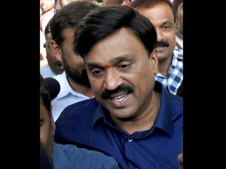 మైనింగ్ కింగ్ గాలి జనార్దన్ రెడ్డికి బిగ్ రిలీఫ్, ఆంబిడెంట్ చీటింగ్ కేసు: హై కోర్టు ఆదేశం!