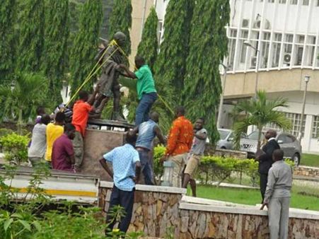 చరిత్ర చెబుతున్న సత్యాలు: గాంధీ పోరాటం నల్లజాతీయులపైనేనా... దక్షిణాఫ్రికాలో ఏం జరిగింది..?