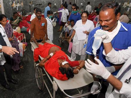 మారెమ్మ ఆలయ ప్రసాదంలో విషం...నిందితులను ప్రశ్నిస్తున్న పోలీసులు