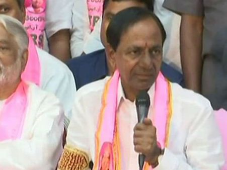 టీఆర్ఎస్ గెలుపు, డబ్బు ప్రవాహంపై కేసీఆర్ ఏమన్నారంటే? జాతీయ రాజకీయాలపై ఆసక్తికరవ్యాఖ్యలు