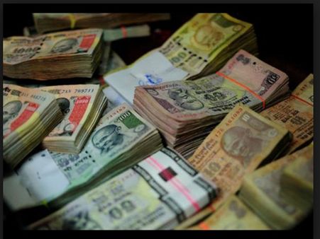 అక్ర‌మాస్తులు 25 కోట్లు : స‌ర్వేయ‌రు అవినీతి భాగోతం బ‌ట్ట‌బ‌య‌లు