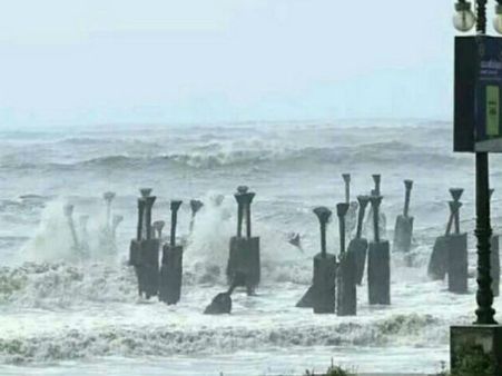 ఇంట్రెస్టింగ్ : అప్పుడెప్పుడో.. మళ్లీ ఇప్పుడు.. రెండు సార్లు తీరం దాటిన 