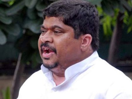 40 మంది టీఆర్ఎస్ నేతలను అడ్డుకున్నారు: పొన్నం, టీఆర్ఎస్‌కు టీడీపీ సూచనలు