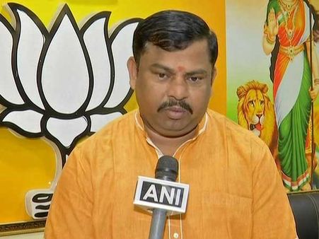 రాజా ది గ్రేట్.. బీజేపీకి మిగిలింది ఆ ఒక్కడే