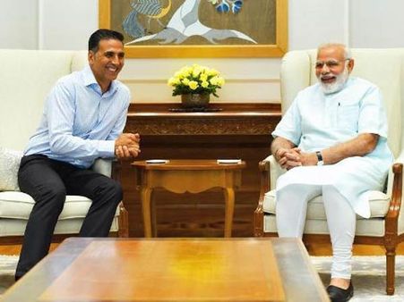 సెలబ్రిటీలపై కన్నేసిన కమలం పార్టీ: బీజేపీలోకి అక్షయ్ కుమార్, మాధురీ దీక్షిత్..?