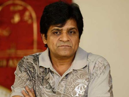 అప్రమత్తమైన జనసేన.. హడావుడిగా పిలిపించి: జగన్-పవన్‌లతో భేటీపై అసలు అలీ ఏం చెప్పారు?