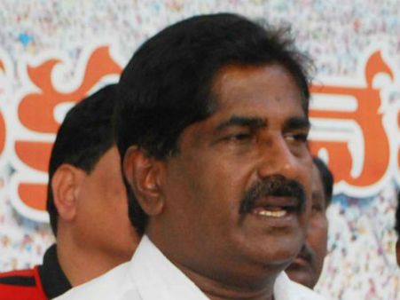 టిడిపిలో అశోక్‌బాబు అధికారిక ఎంట్రీ : ఎమ్మెల్సీ ప‌ద‌వికి హామీ : పార్టీలో భిన్నాభిప్రాయాలు..!