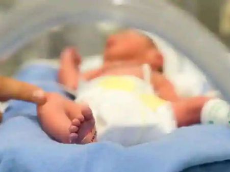 అయ్యో పాపం: పుట్టిన బిడ్డకు కాళ్లు విరిగాయి..లివర్ నలిగింది..ఇందుకు కారణం ఎవరో తెలుసా..?