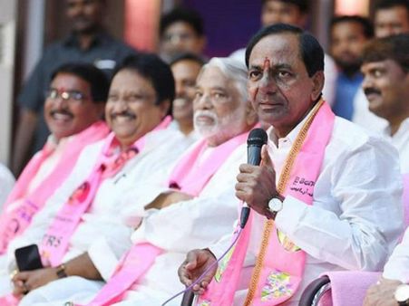 మంత్రి పదవులకు జాతకాలతో లింక్? కుదరకుంటే పదవి యోగం లేనట్టేనా?