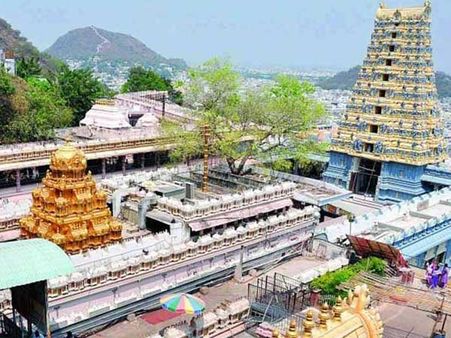 ఇంద్రకీలాద్రిపై 