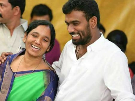 సునీతకు భారీ షాక్.. పరిటాల రవి కీలక అనుచరుడి తిరుగుబాటు: వైసీపీలోకి, ఎందుకంటే?