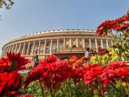 10% రిజర్వేషన్ బిల్లుకు లోకసభ ఆమోదం, పార్టీలకు ప్రధాని మోడీ థ్యాంక్స్