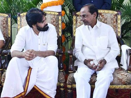 ప‌వ‌న్ తో కేసీఆర్ ఏం చెప్పారు, పొత్తు ప్ర‌తిపాద‌న‌ పైనే చ‌ర్చా : సెంట‌ర్ ఆఫ్ ఎట్రాక్ష‌న్‌గా..!