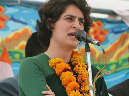 నాన్నమ్మ గది నుంచే రాజ‌కీయ అడుగులు..! ప్రియంక గాంధీ వినూత్న నిర్ణ‌యం..!!