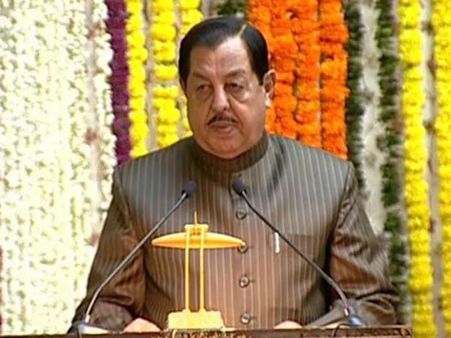 ప్రొటెం స్పీకర్ ప్రమాణ స్వీకారం.. ఇక ఎమ్మెల్యేల వంతు