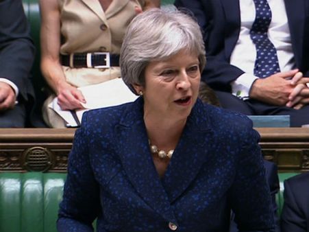 బ్రెగ్జిట్‌ ఓటింగ్‌లో ప్రధాని థెరిసా మేకు షాక్... అవిశ్వాసం ప్రవేశపెట్టనున్న ప్రతిపక్షాలు