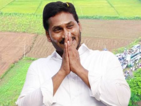 సర్వేలతో పాటు ఇదీ అటు వైపే!: 2019లో ఏపీకి ముఖ్యమంతి వైయస్ జగన్?