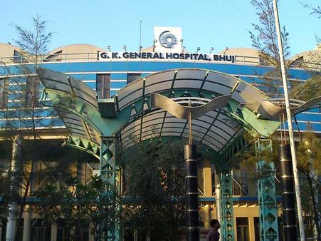 అదానీ ఆస్పత్రిలో 1000 మంది చిన్నారుల మృతి...అసలు ఏం జరుగుతోంది..?