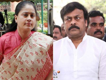 చిరంజీవికి ఇదే స‌రైన స‌మ‌యం, లాజిక్ మిస్ అవుతున్నారు : విజ‌య‌శాంతి మ‌న‌సులో మాట‌..!