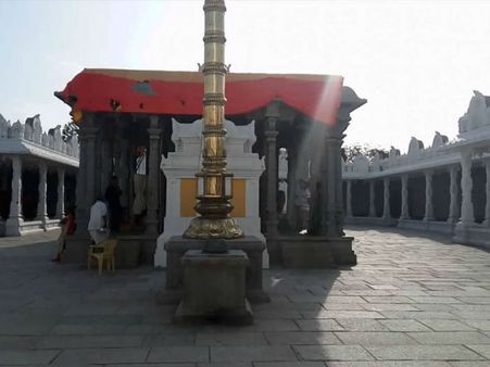 ఉత్తర తిరుపతిగా భాసిల్లనున్న ఇందూరు క్షేత్రం .. శిల్పకళ ఉట్టిపడే గులాబీ రాతి ఆలయం