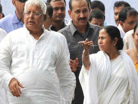 మమతా వర్సెస్ సీబీఐ: 22 ఏళ్ల క్రితం సీబీఐ లాలూను ఎలా అరెస్టు చేసిందో తెలుసా..?