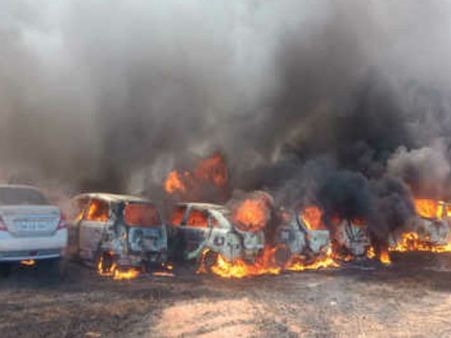 నిన్న బెంగళూరు..: నేడు చెన్నై పార్కింగ్‌లో భారీ ప్రమాదం, 175కు పైగా కార్లు దగ్ధం