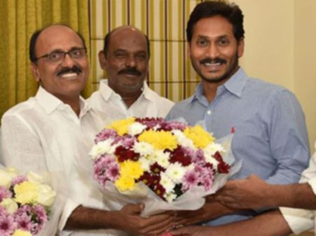 జగన్‌కు ఊరట: రాజంపేట నుంచి ఎమ్మెల్యేగా మేడా పోటీ, తప్పుకున్న అమర్నాథ్ రెడ్డి