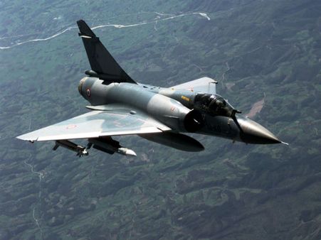 పాక్ ను షేక్ చేసిన మిరాజ్.. తోకముడిచిన F-16