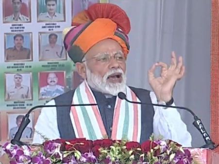 శిరస్సు వంచి నమస్కరిస్తున్నా .. పాక్ పై దాడిచేసిన జవాన్లకు మోదీ ప్రశంసలు