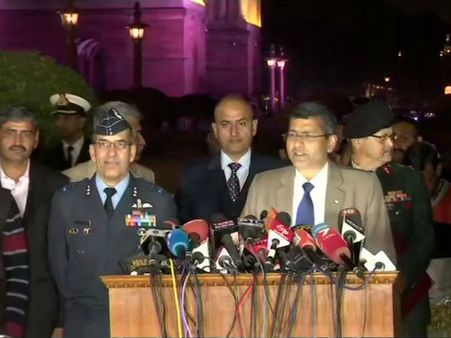 'ఎఫ్ 16 యుద్ద విమానం నుంచి పాక్‌వి అన్ని అబద్దాలే, టెర్రరిస్ట్‌లపై యుద్ధం కొనసాగుతుంది'