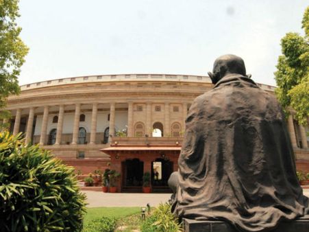 ముగిసిన సమావేశాలు: రాజ్యసభలో నిలిచిపోయిన ట్రిపుల్ తలాక్, పౌరసత్వ బిల్లులు