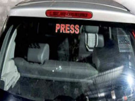 పోలీస్, ప్రెస్ స్టిక్కర్ల వాహనాలకు బ్రేక్.. రెండోసారి చిక్కితే అంతే..!