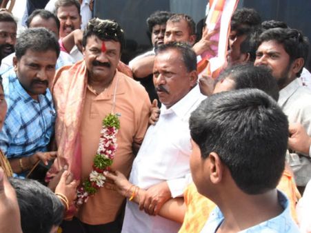 రాజమండ్రిలో ఎమ్మెల్యే తలసానికి ఘనస్వాగతం....