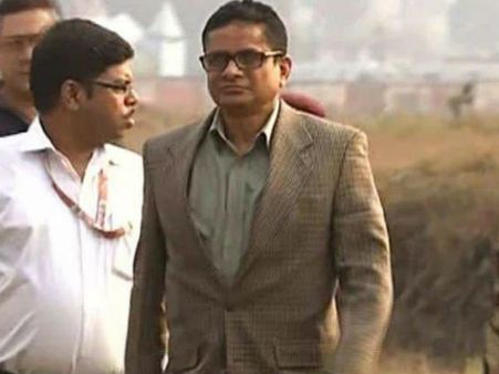 శారదా చిట్ ఫండ్ స్కామ్‌లో సీబీఐ ముందుకు రాజీవ్ కుమార్