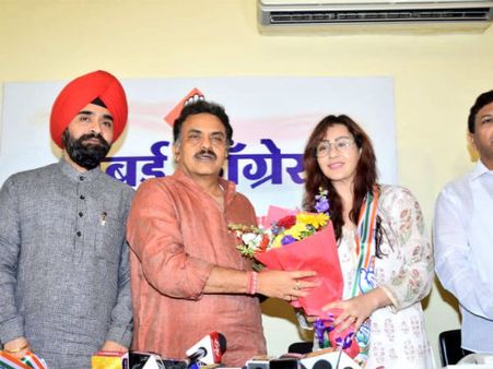 టీవీ నటి పొలిటికల్ ఎంట్రీ..లోక్ సభ స్థానంపై కన్ను: ఉమ్మడి ఏపీ మాజీ గవర్నర్ కు బంధువు