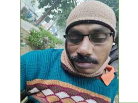 హోదా కోసం ఢిల్లీలో ఆత్మ‌హ‌త్య : శ‌్రీకాకుళం వాసిగా గుర్తింపు: సీయం దీక్ష వేళ‌..!