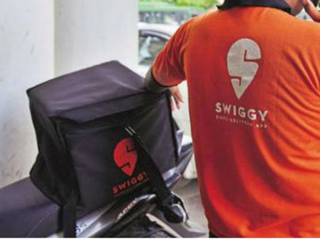 స్విగ్గీలో ఆర్డరిచ్చాడు... నూడుల్స్‌లో ఏం కనిపించిందో తెలిస్తే కడుపులో తిప్పేస్తుంది