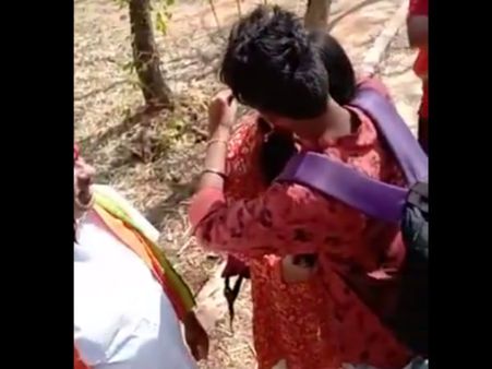 అనుకున్నదంతా అయింది.. ప్రేమపక్షులకు పెళ్లిళ్లు చేసిన భజరంగ్ దళ్ (వీడియో)