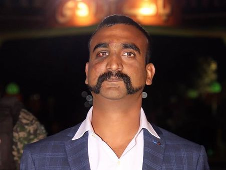 వైమానిక దాడులతో చెట్లకు నష్టం వాటిల్లిందట .. అభినందన్ పై కేసు నమోదుచేసిన పాకిస్థాన్