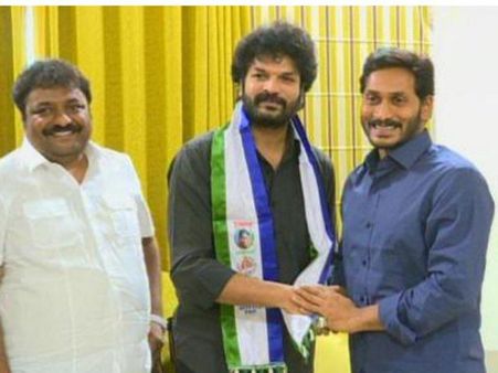 వైఎస్ఆర్ సీపీలో చేరిన దాసరి అరుణ్! కర్నూలు జిల్లా టీడీపీ నేత కూడా చేరిక!