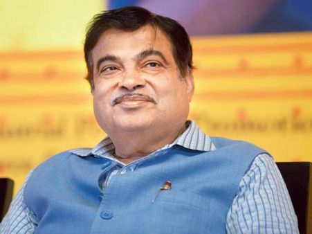 ప్రధాని రేసులో లేను...గంగానది శుద్ధీకరణ పూర్తికి మరో ఏడాది పడుతుంది: నితిన్ గడ్కరీ