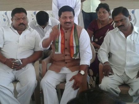 కోమటిరెడ్డి సోదరులే నన్ను ఓడించారు..! కాంగ్రెస్ కు భిక్షమయ్య గౌడ్ గుడ్ బై