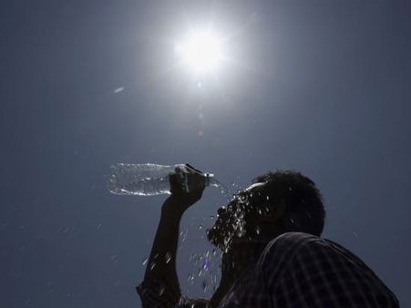 బాబోయ్ ఎండలు .. పెరుగుతున్న ఉష్ణోగ్రతలు