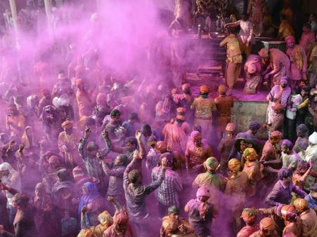 రంగుల హోళీ రంగోలీ 