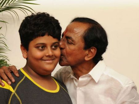 తండ్రికి తగ్గ తనయుడు, తాతకు తగ్గ మనవడు.. జాతీయ స్థాయి గోల్డ్ మెడల్ సాధించిన హిమాన్షు