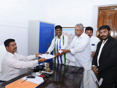 పోలీసు మాధ‌వ్ నామినేష‌న్ ఆమోదం : ఉత్కంఠ‌కు తెర : ఇక‌..ఎన్నిక‌ల గోదాలో..!