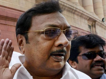 లోక్ సభ ఎన్నికల్లో డీఎంకే పార్టీ చిత్తుగా ఓడిపోతుంది, కురుణానిధి కొడుకు సంచలన వ్యాఖ్యలు!