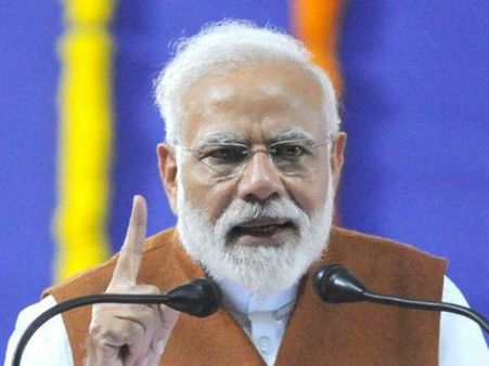 మీరు చెప్పే మాటలకు పాక్ పండగ చేసుకుంటోంది: విపక్ష పార్టీలపై ప్రధాని ధ్వజం