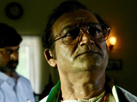 టీడీపీలో లక్ష్మీస్ ఎన్టీఆర్ గుబులు: క్యాలెండర్ లో డేట్ మార్క్ చేసుకుంటున్న నాయకులు